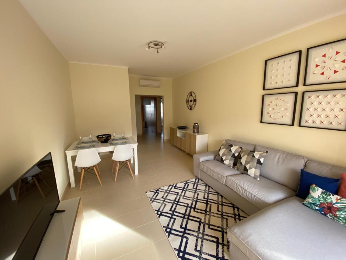 Apartamento T2 Com Piscina Em Conceicao E Cabanas De 타비라 외부 사진
